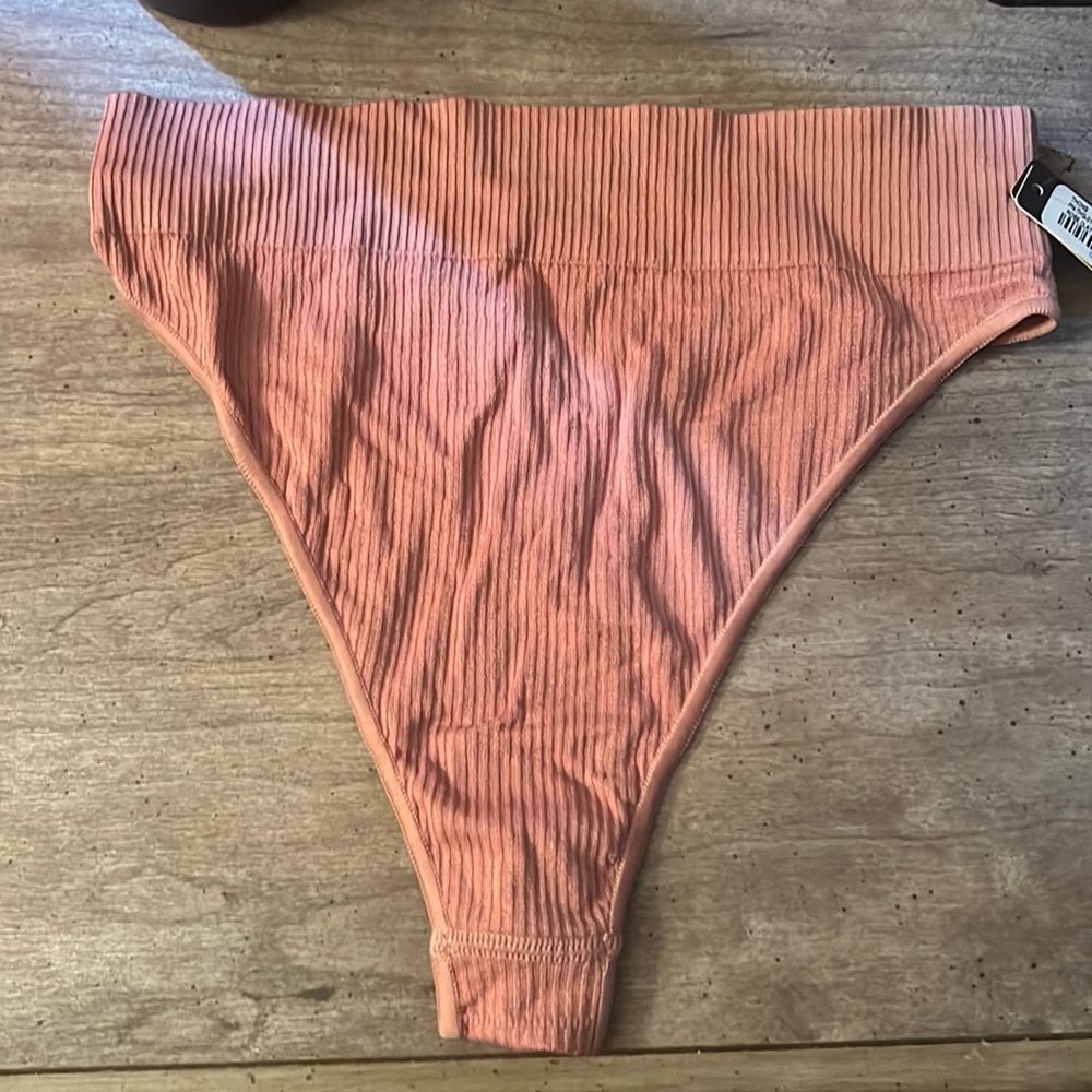 Skims thong